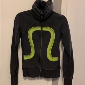 lululemon athletica sweatshirt